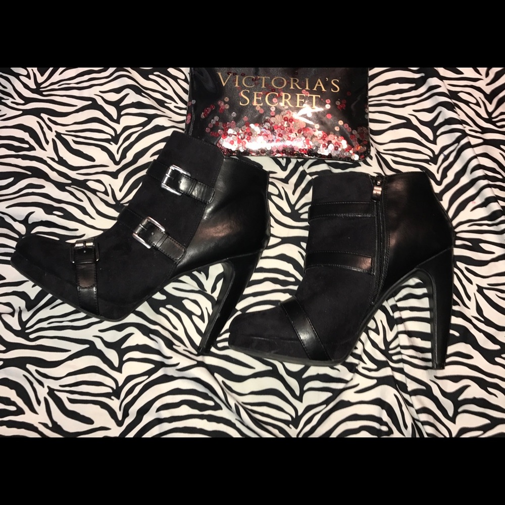 Like New Ankle boots Sz9 6in Heel SEXY BOOTIE!